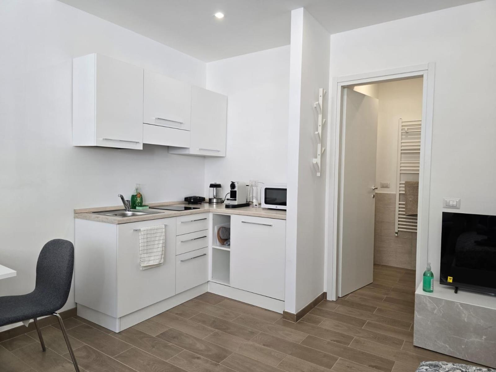 Yr Apartments Milan - Tibaldi Bagian luar foto